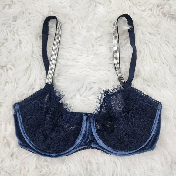 Victoria's Secret Dream Angels. Push up without padding. Lace. Rhinestone straps - Picture 3 of 7